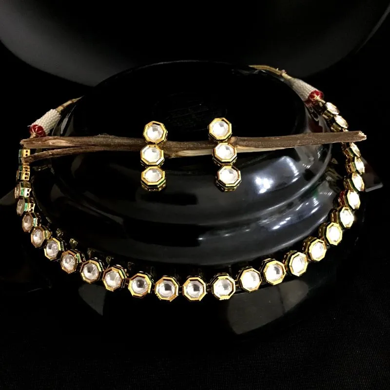 Single Layer Kundan Choker Set With Matching Dangelers